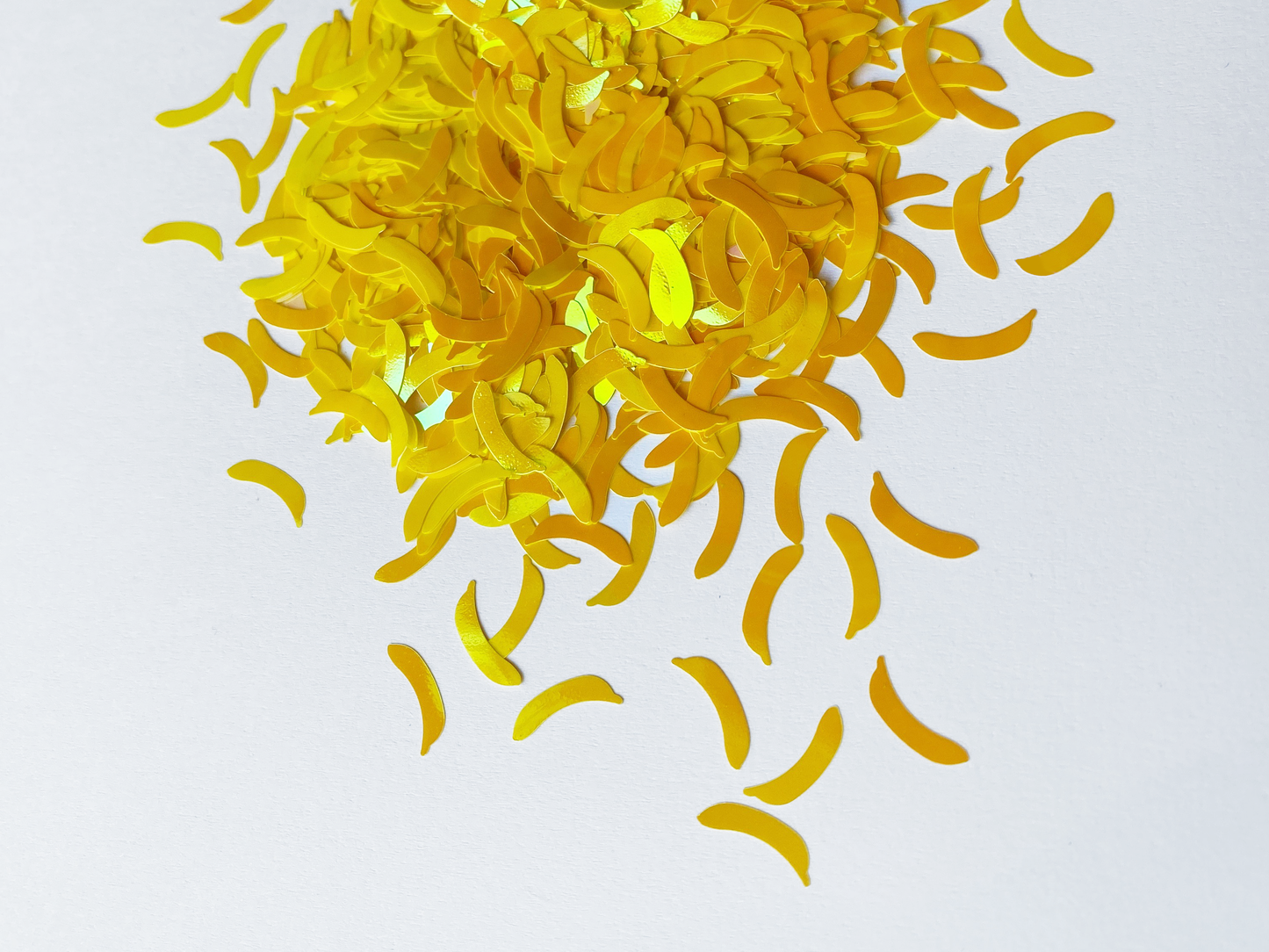 Iridescent Yellow Banana Glitter, 12x4mm