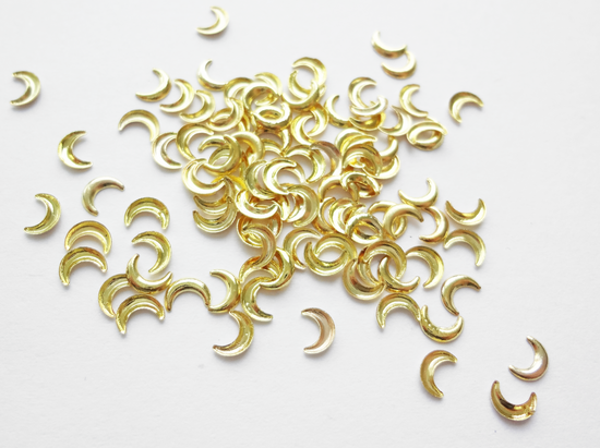 4mm Gold Crescent Moon Studs