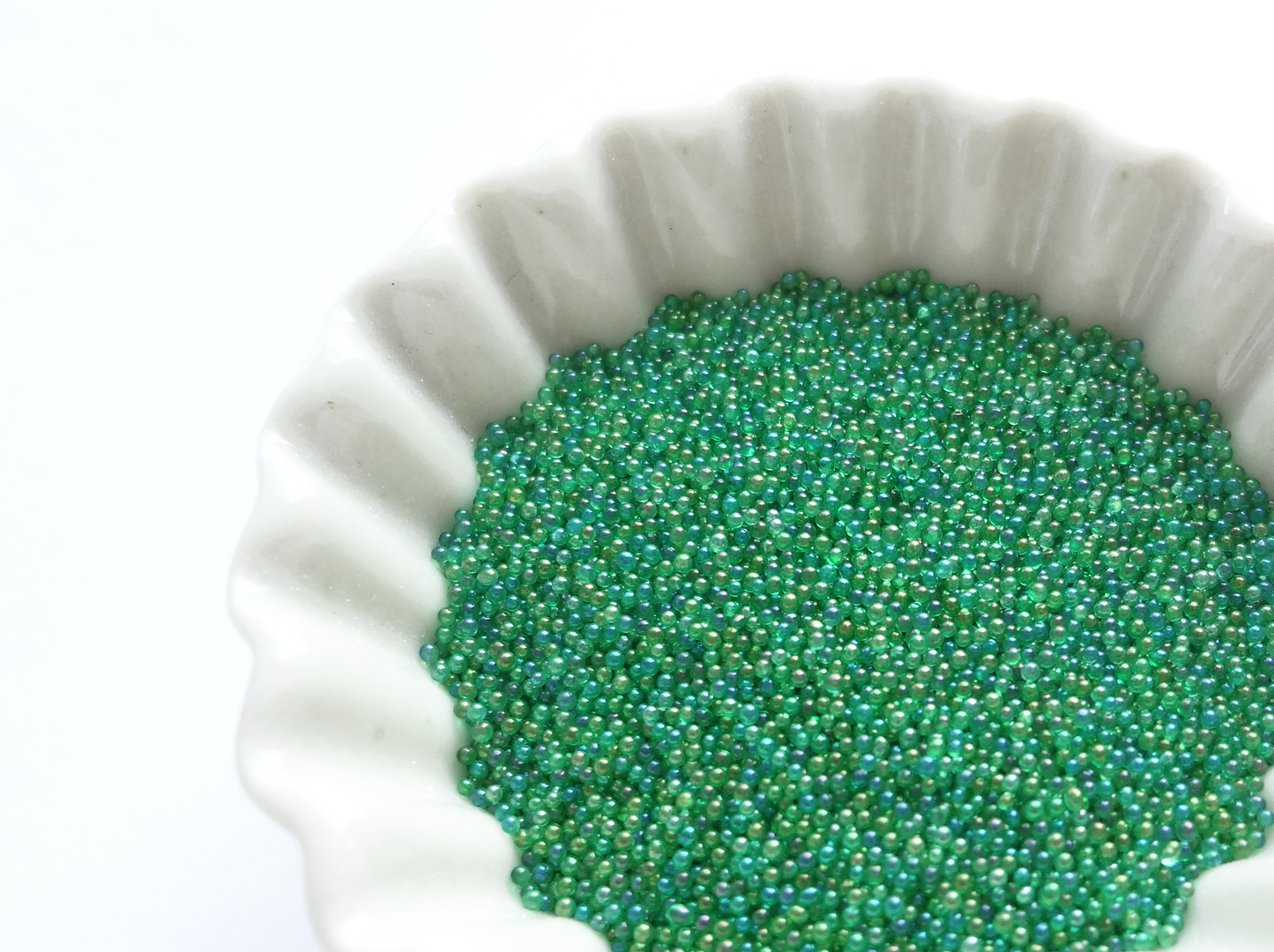 0.6-0.8mm IRIDESCENT JUNGLE GREEN Clear AB Microbeads