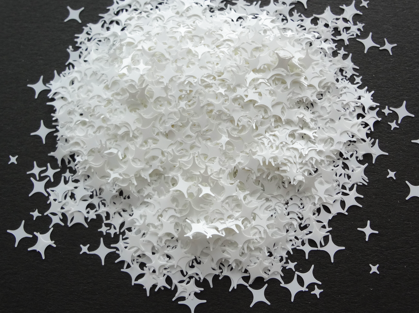 Load image into Gallery viewer, Translucent Glossy White Four Point Stars Glitter, 2mm, 4mm and 5mm mix
