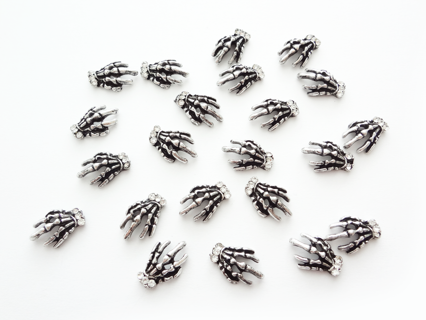 Load image into Gallery viewer, 13x10mm 3D Antique Silver Skeleton Hands with Rhinestones
