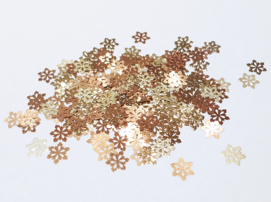 Load image into Gallery viewer, 5mm Gold Lace Snowflake, Nail Art Slices
