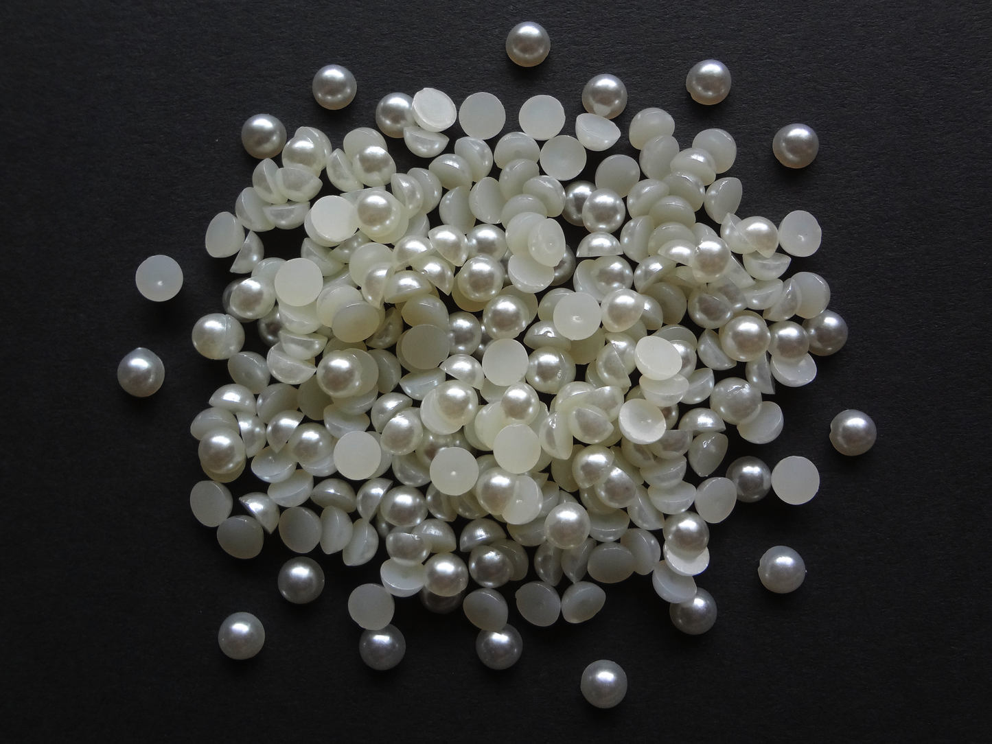 5mm White Pearl Round Flatbacks