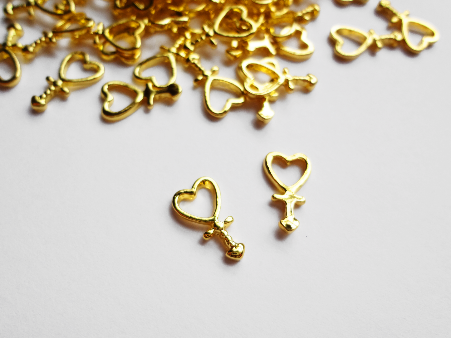 12x6mm 3D Gold Heart Wand