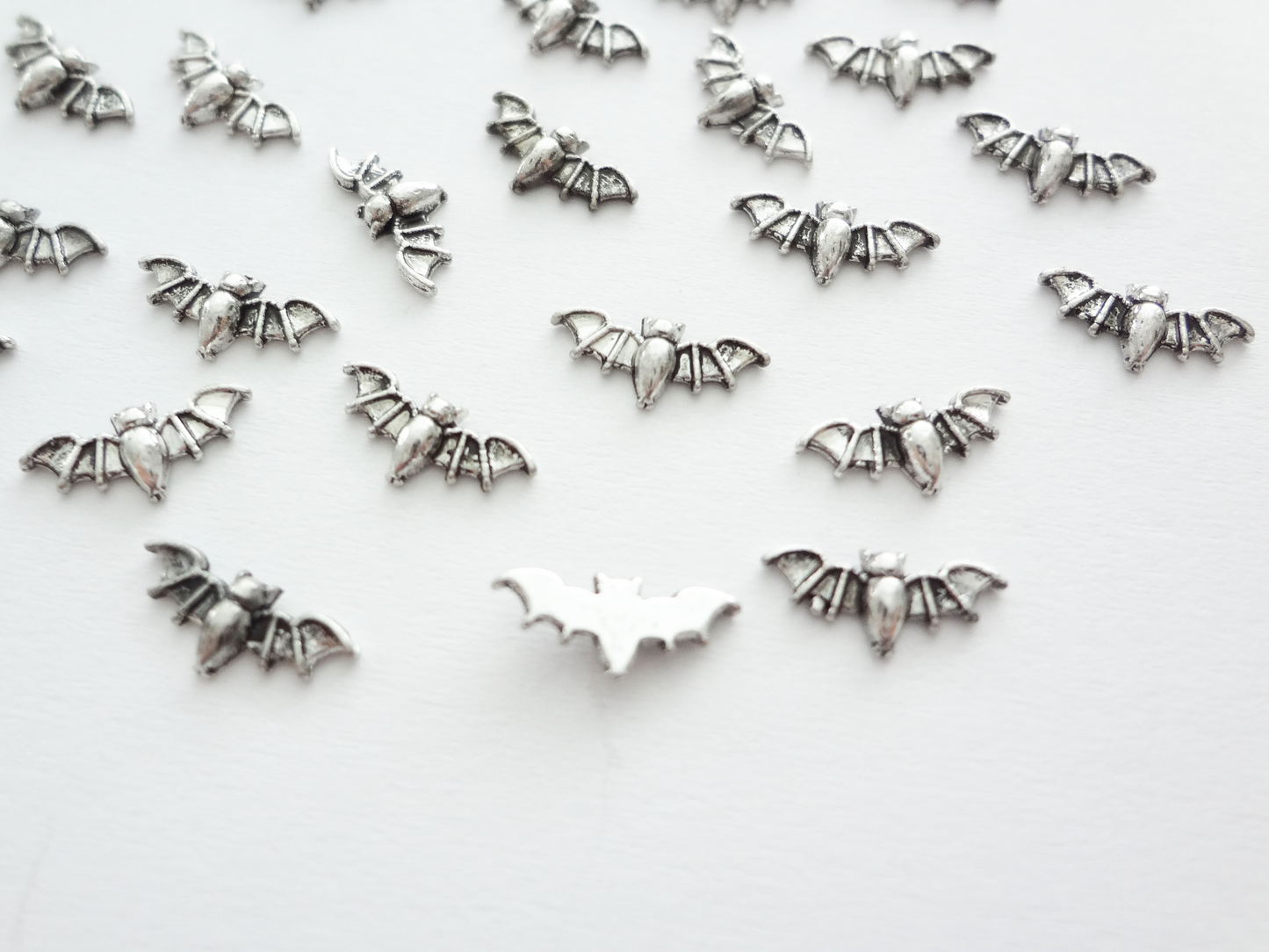 9x4mm 3D Antique Silver Bat