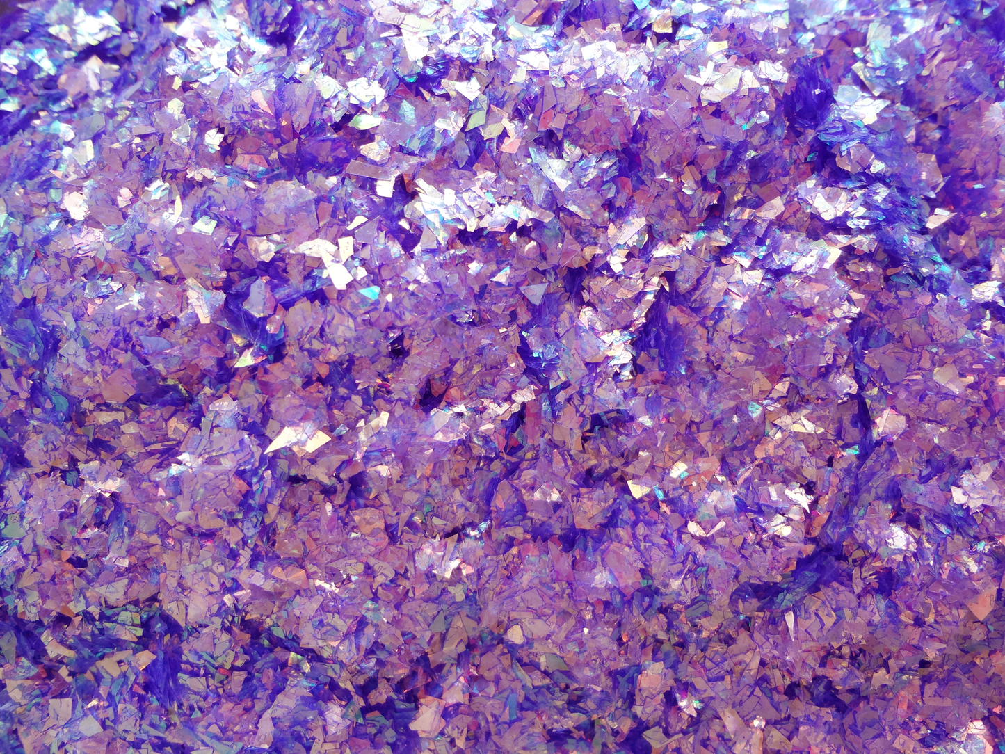 Load image into Gallery viewer, Iridescent Wisteria Blue-Purple Small Shards

