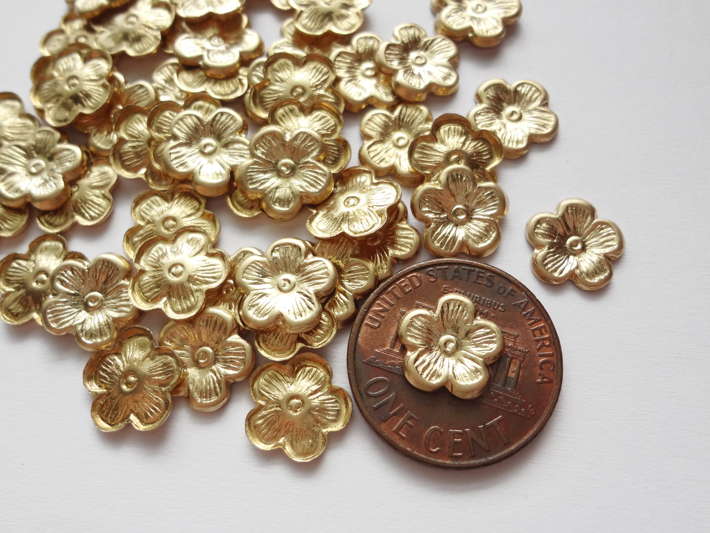 9mm Raw Brass Large Flower