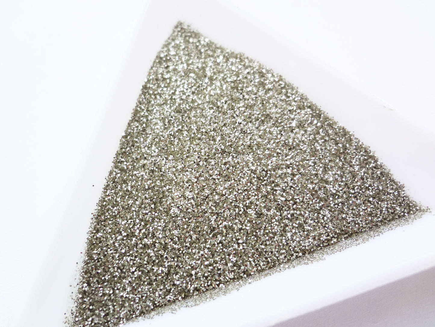 Nickel Silver Loose Ultra Fine Glitter, .008" Hex, 0.2mm 1/128 Solvent Resistant Glitter