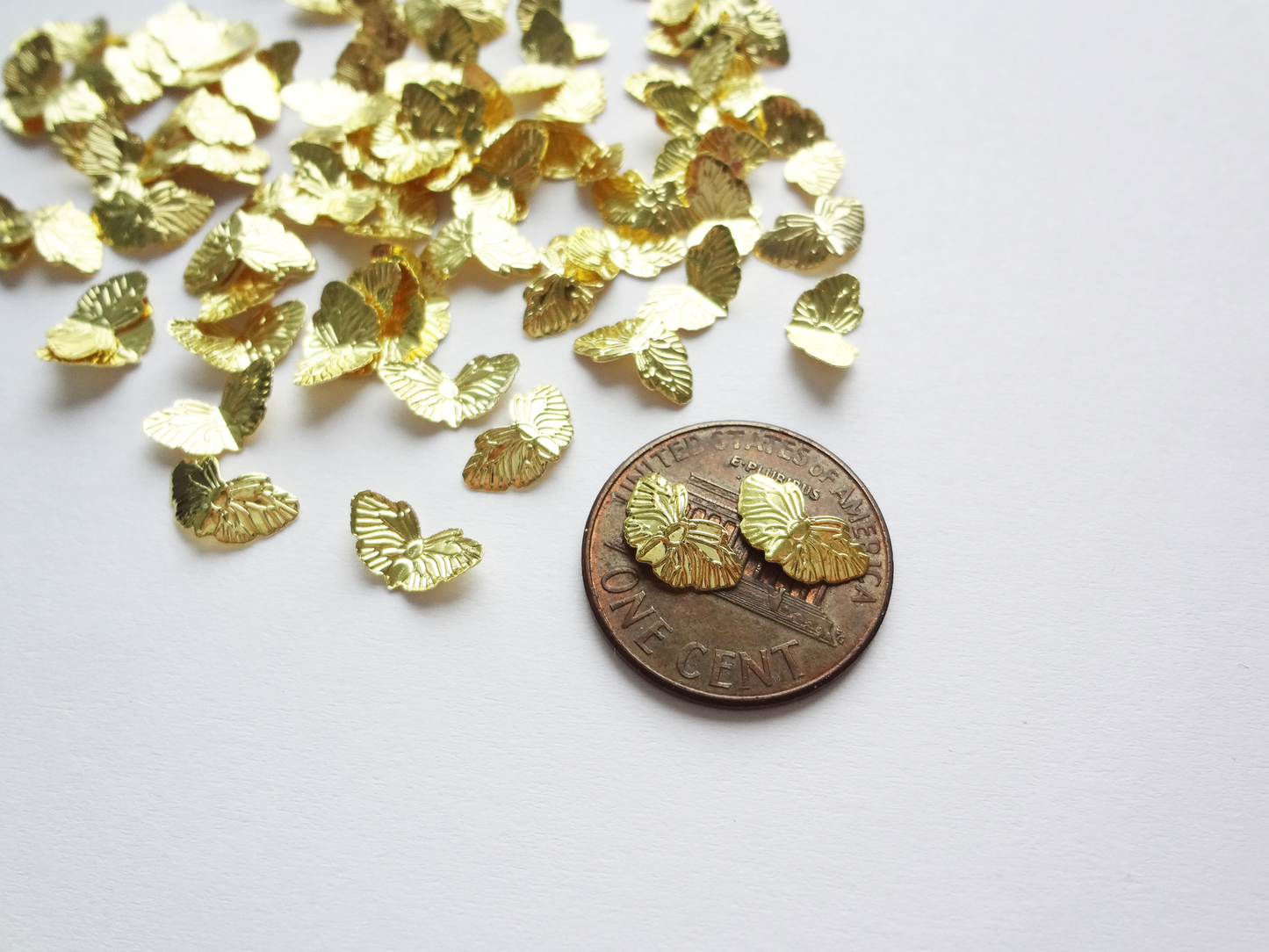 9x5mm Gold Moth