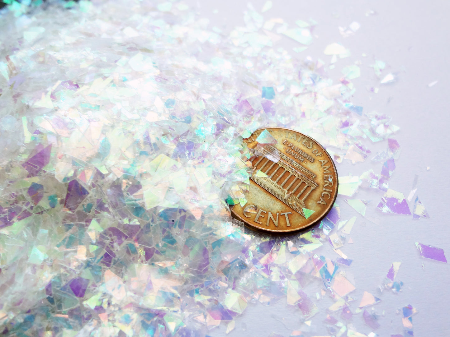 Load image into Gallery viewer, Iridescent Mylar Flakes
