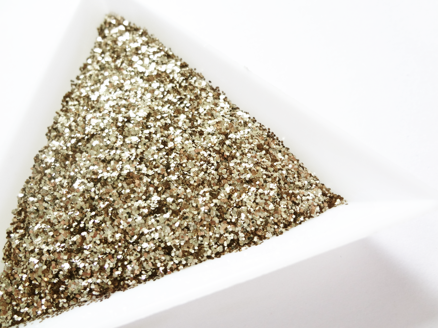 Chiffon Gold Loose Glitter, .015" Hex, 0.4mm, 1/64
