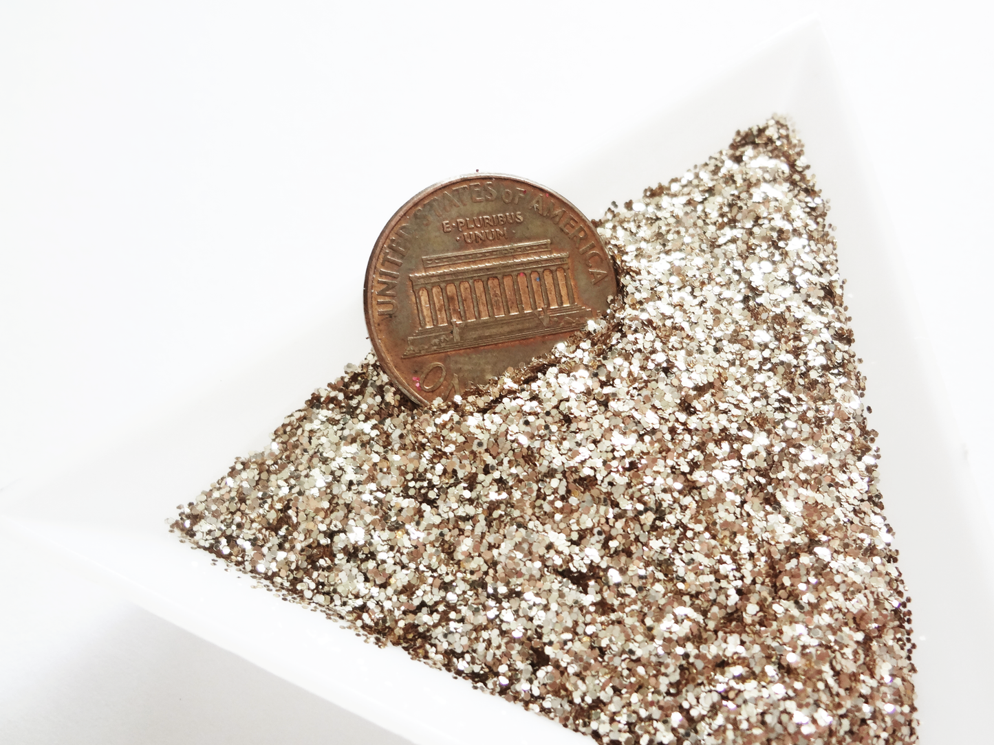 Chiffon Gold Loose Glitter, .015" Hex, 0.4mm, 1/64