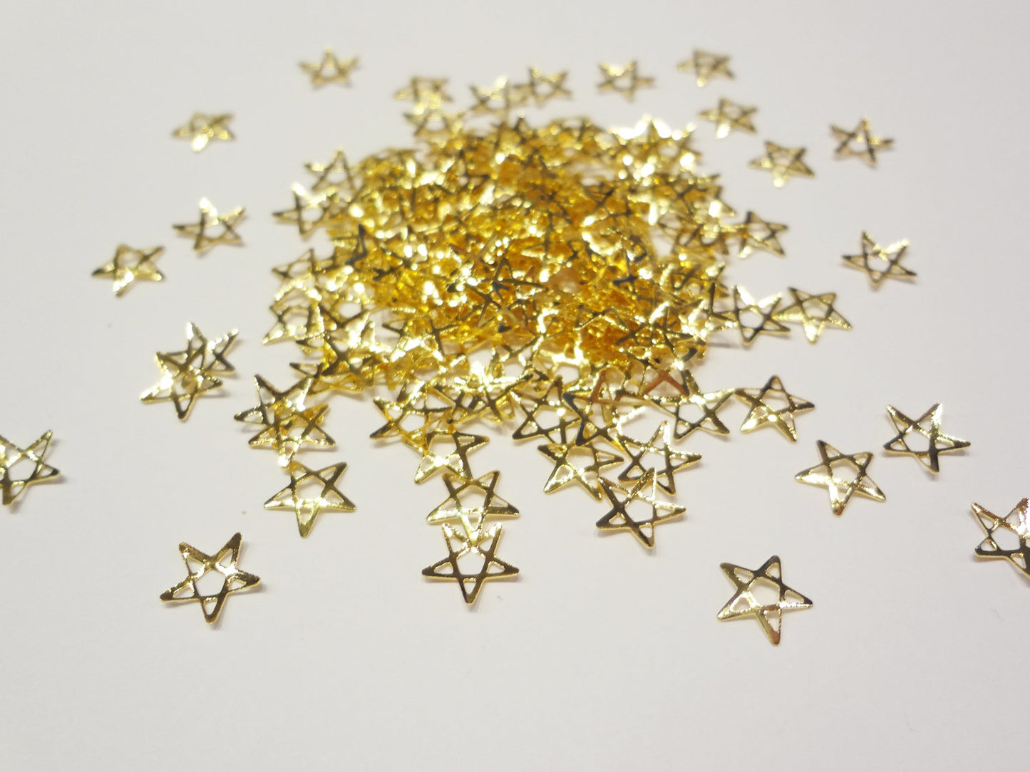 6mm Gold Hollow Line Star