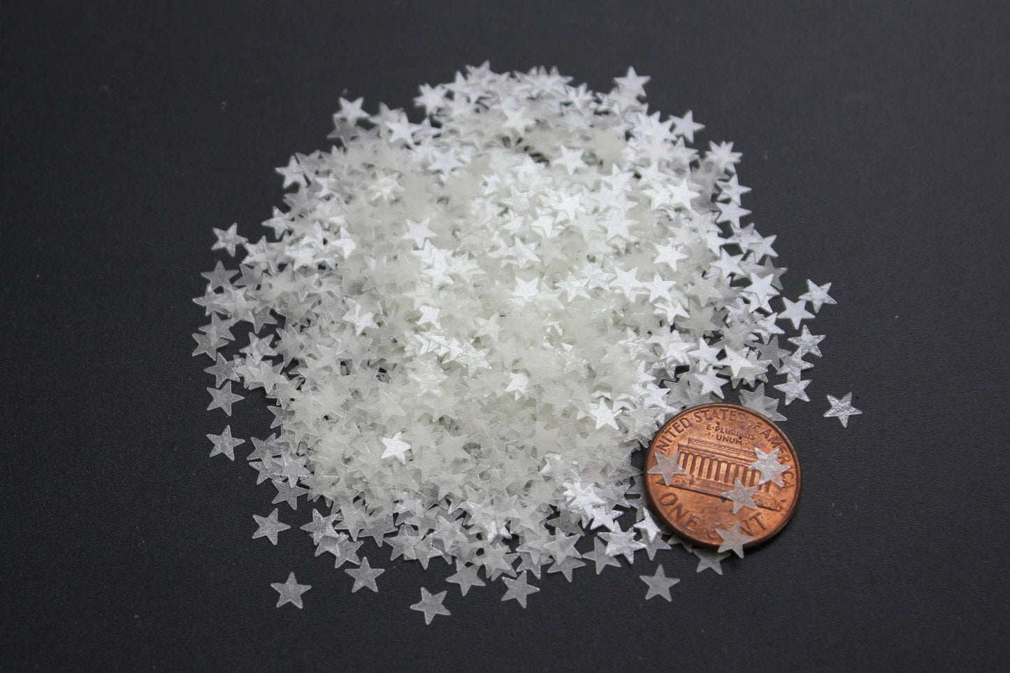 Glow In The Dark Star Glitter, 5mm