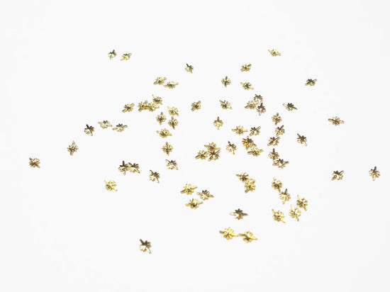 3x2mm Small Gold Starburst Studs