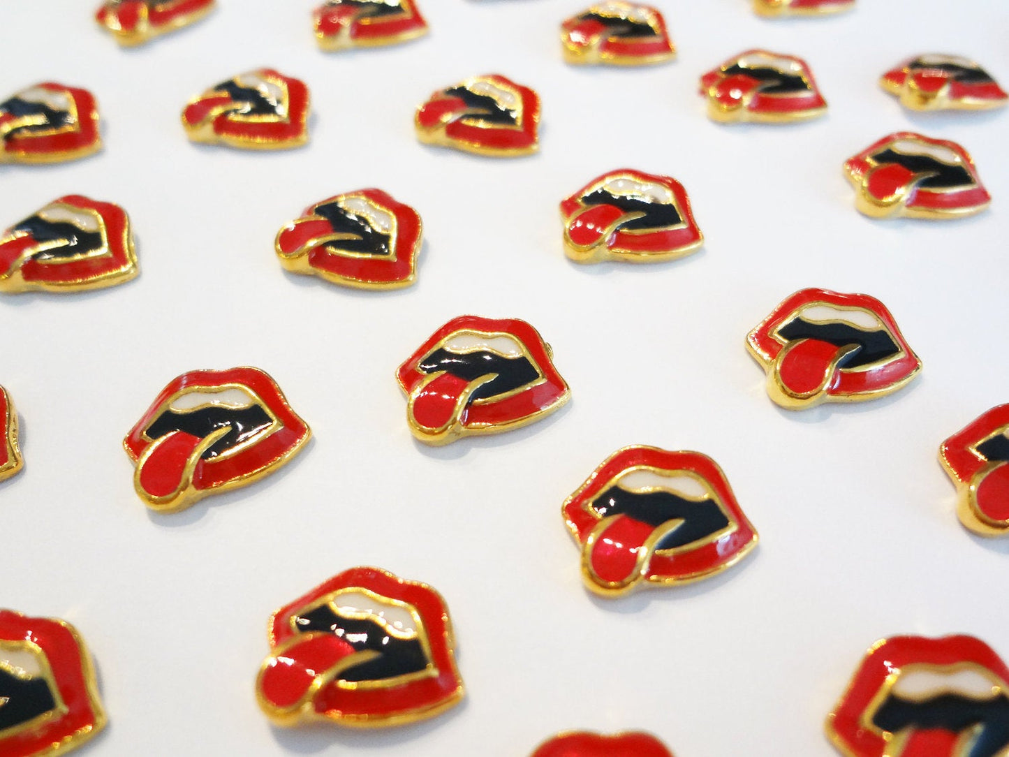 10x8mm 3D Rock and Roll Tongue and Lip