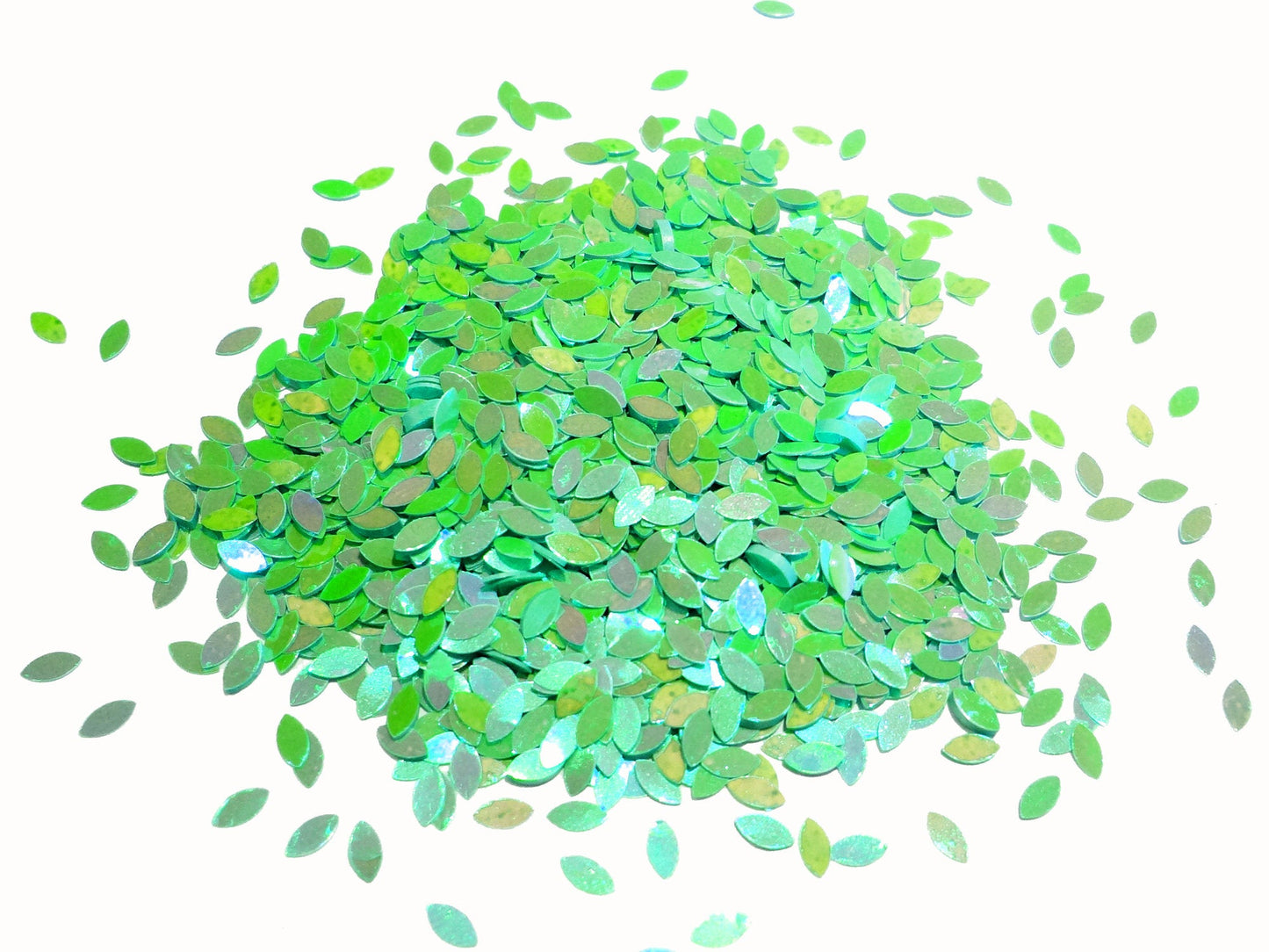 Iridescent Light Green Leaves Glitter, 4x2mm