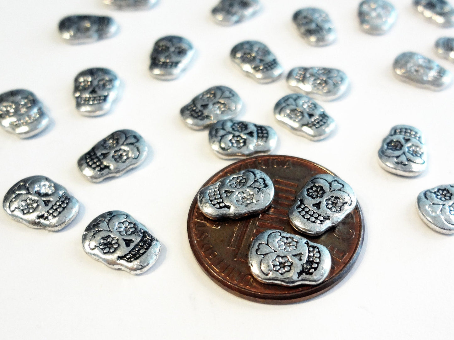 8.5x6mm 3D Antique Silver Decorative Skull