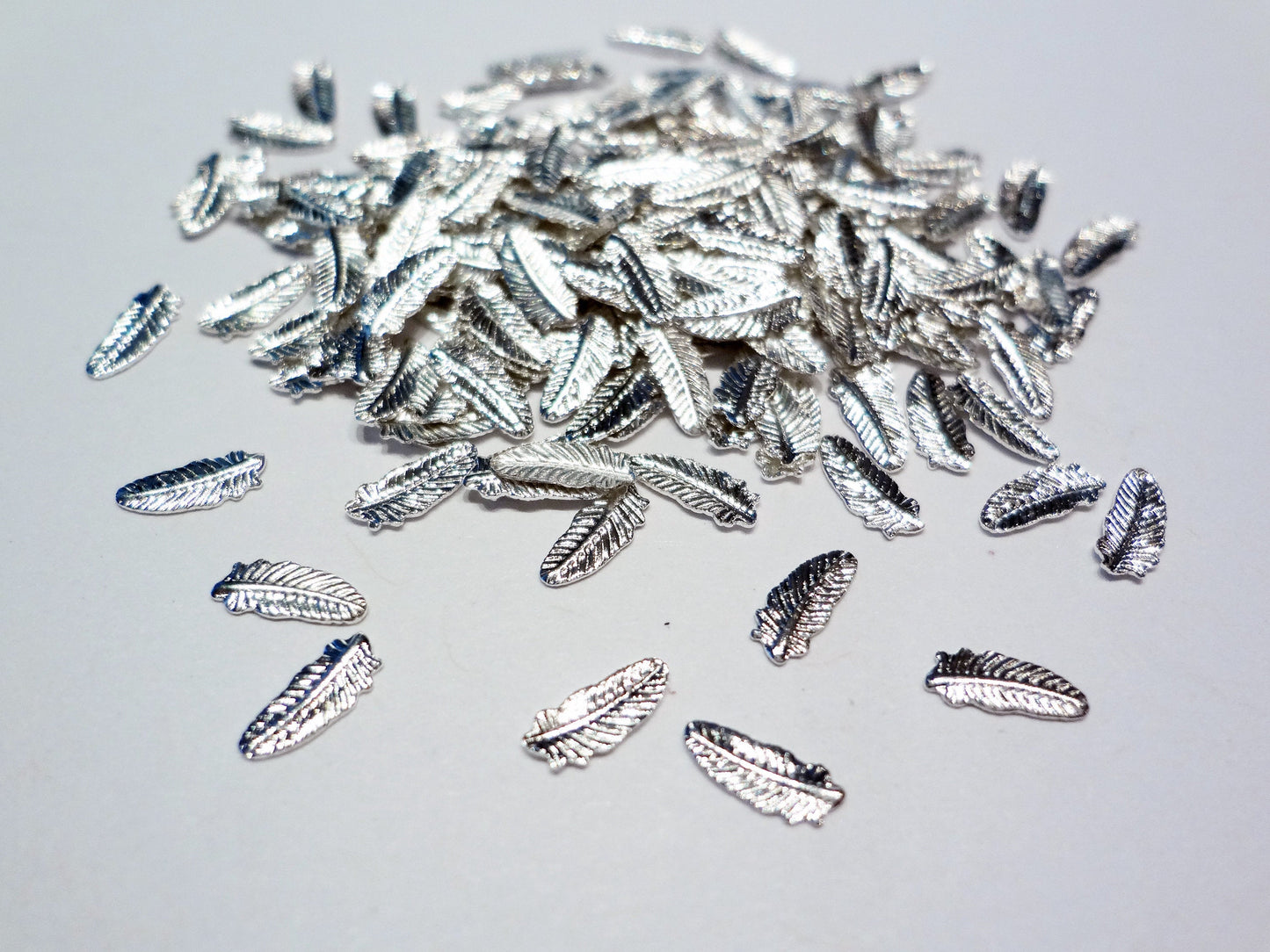 6x3mm Silver Feather Rivets