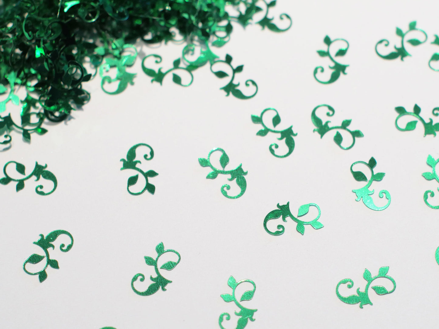 Metallic Green Vines Sequins, 14x9mm