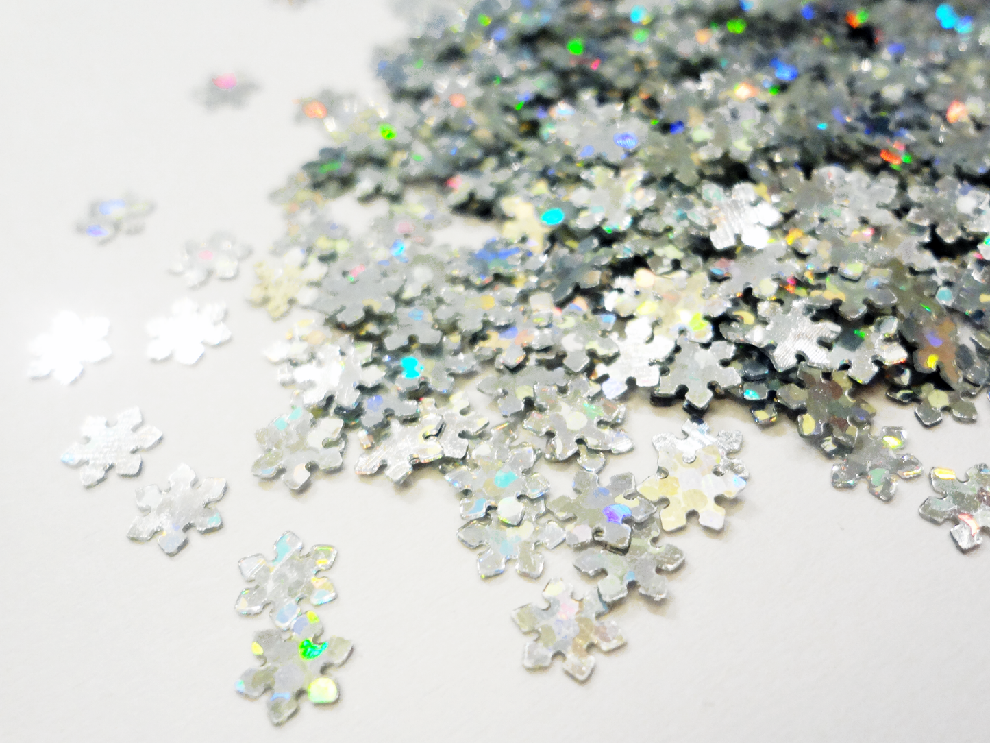 Holographic Silver Snowflake Sequins, 5mm – decopopshop